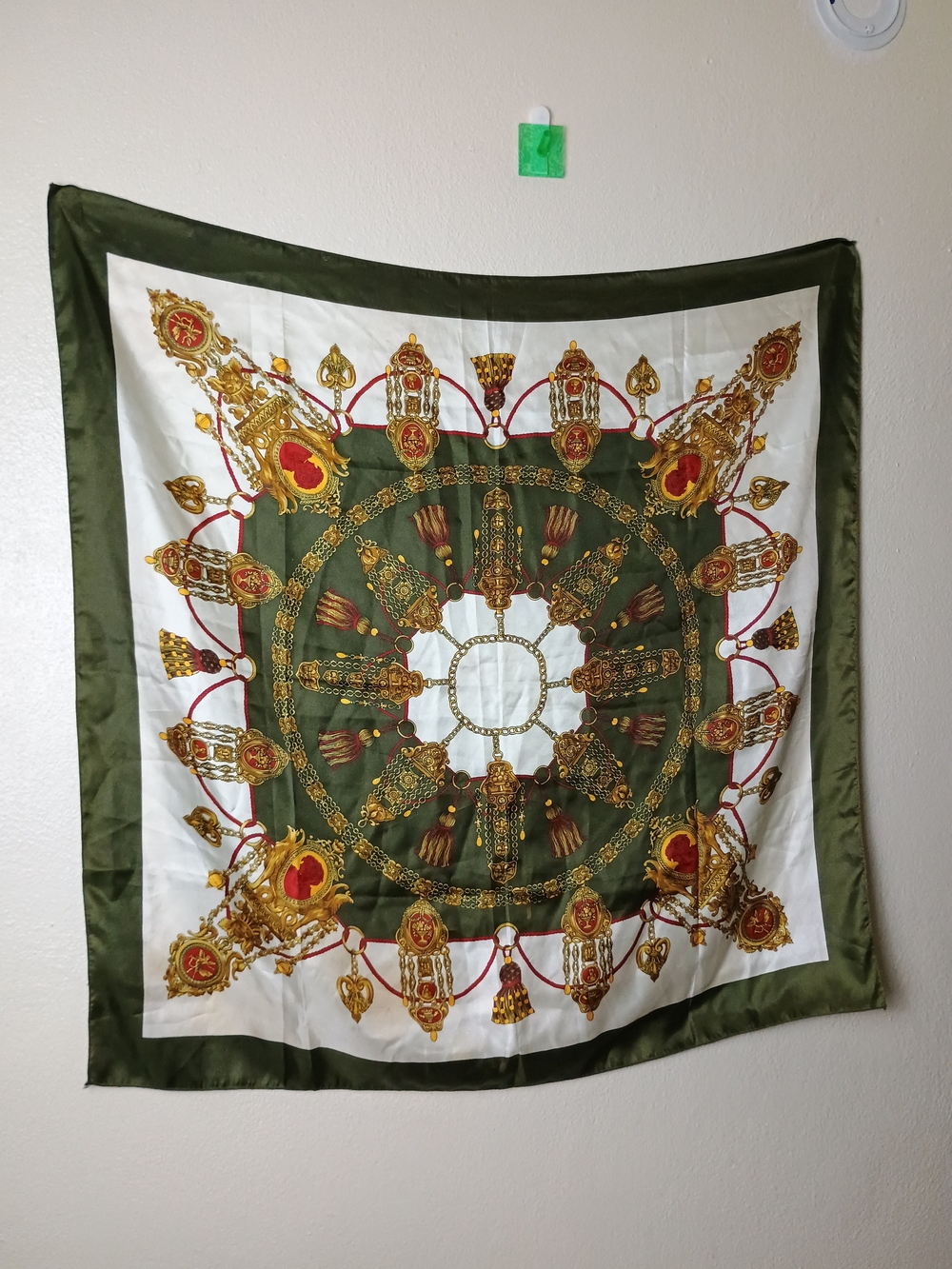 Hermes Green, White & Gold Silk Scarf with Ornate Medallion Design - Vintage - Picture 2 of 10